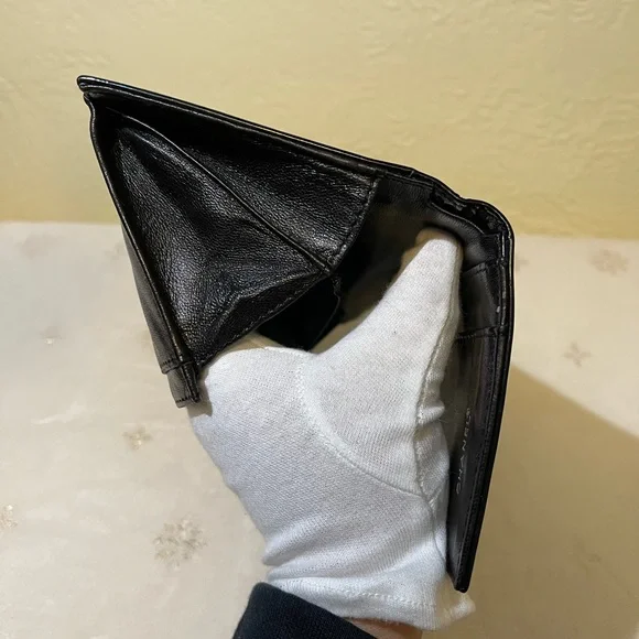 🇫🇷CHANEL authentic choco bar patent leather wallet - Picture 10 of 16